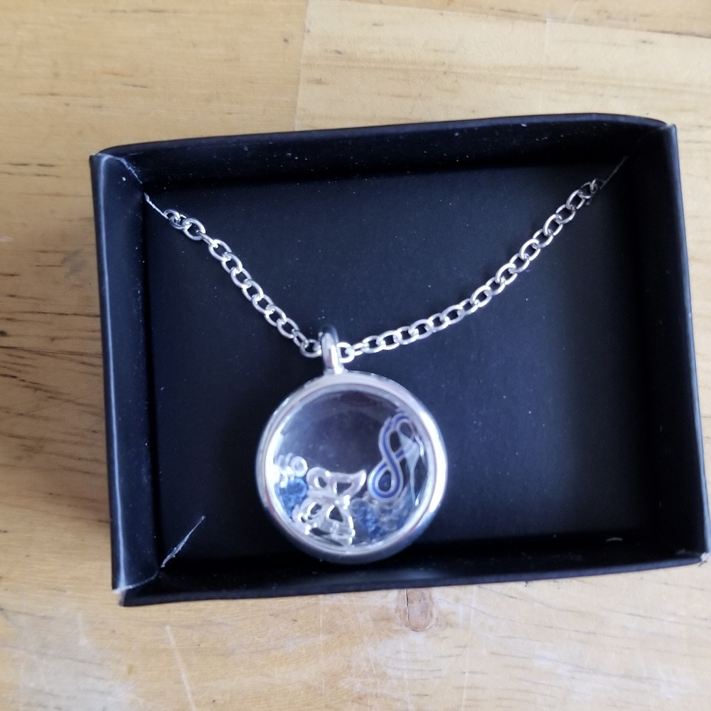 Empowerment Shaky Necklace